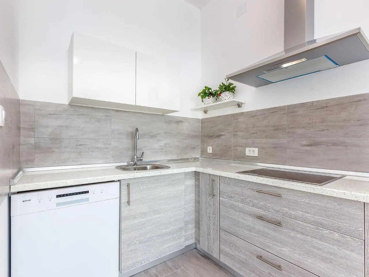 Spacious Apartment With Swimming Pool And Bubble Bath Sea View ! Dramalj 0*,